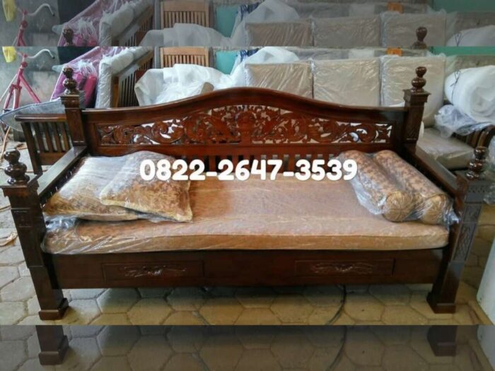 Bale-Bale Daybed Rahwana Kayu Jati + Busa Dudukan 1 bale bale, daybed, bale bale rahwana, bale bale kayu jati, daybed ukiran, daybed ukiran kayu jati, daybed kayu jati, bale bale ukiran kerawang